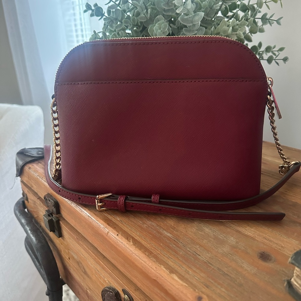 Michael Kors Cindy Dome Crossbody Bag in Saffiano Leather - Picture 4 of 8